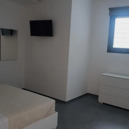 Domus - Lucrezio - Bari