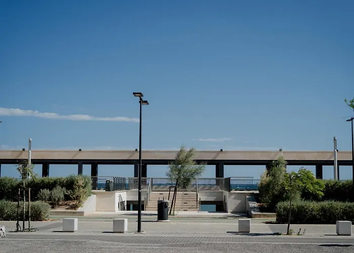 Domus - Lucrezio - *