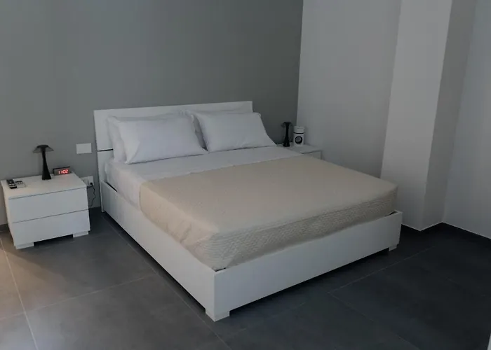 Apartament Domus - Lucrezio - *